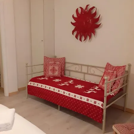 La Casetta Del Dahu 게스트하우스