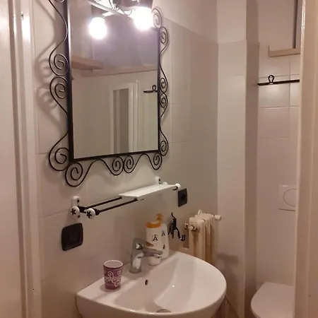 Guest house La Casetta Del Dahu 3*