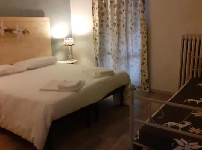 بيت ضيافة La Casetta Del Dahu ليمون بييمونت