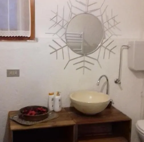 La Casetta Del Dahu בית הארחה